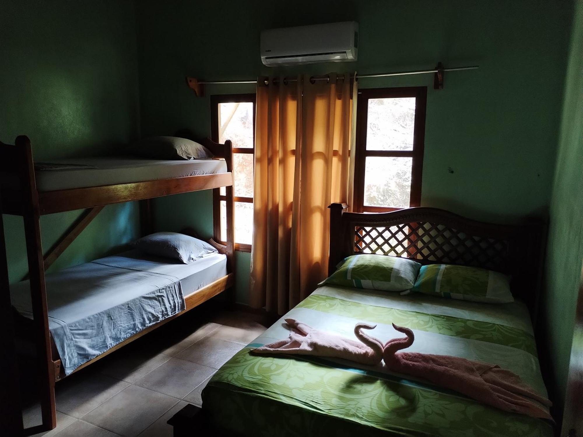 Osa House - Drake Corcovado Tours Bed & Breakfast Drake Bay Ngoại thất bức ảnh
